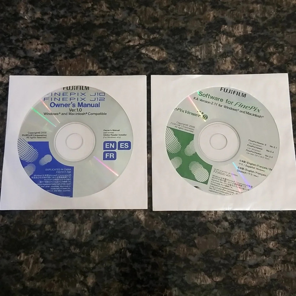 Fujifilm FinePix J10 Digital Camera - Picture 13 of 15